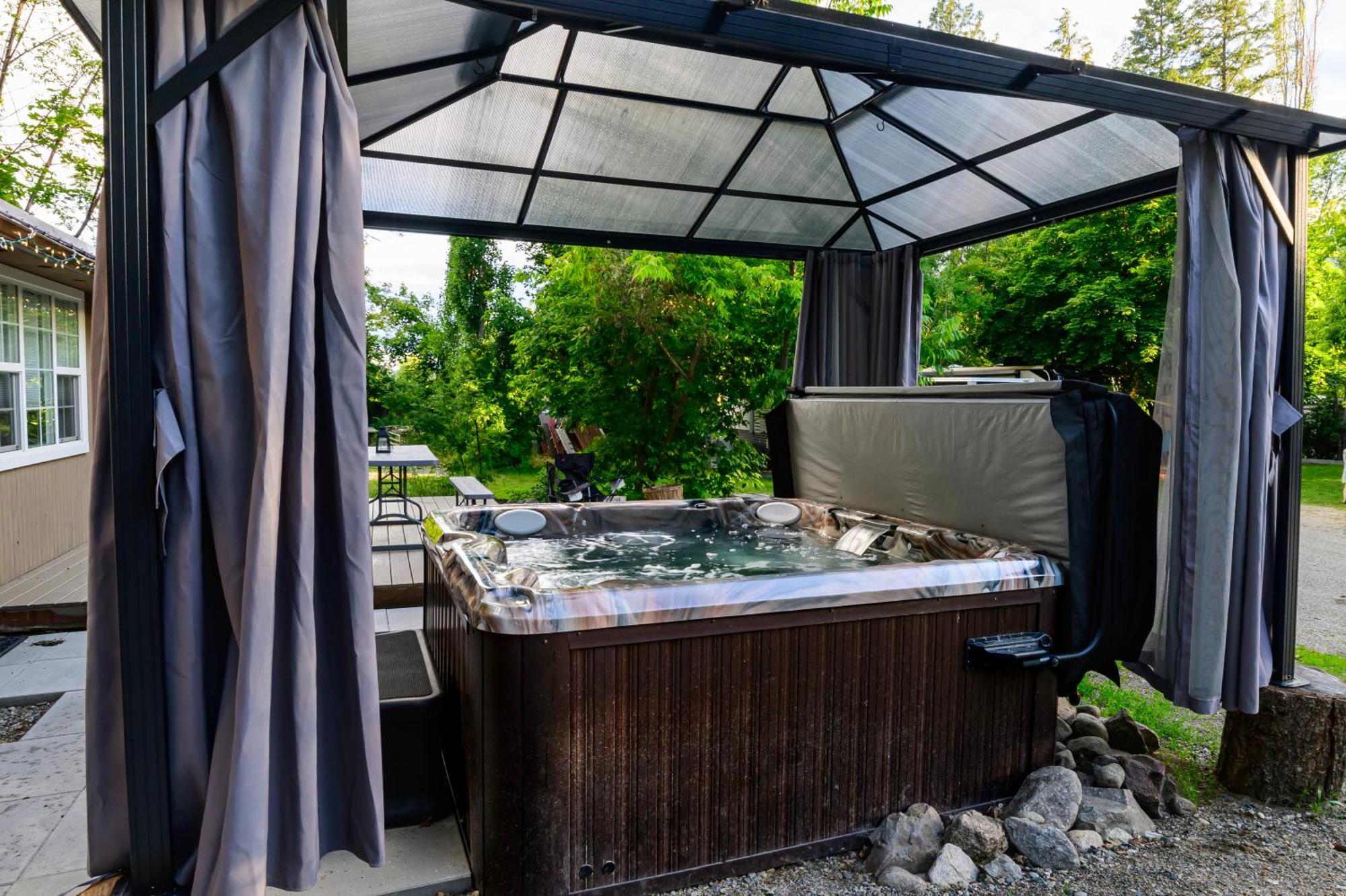 Barefoot Villas And Retreat Christina Lake Luaran gambar