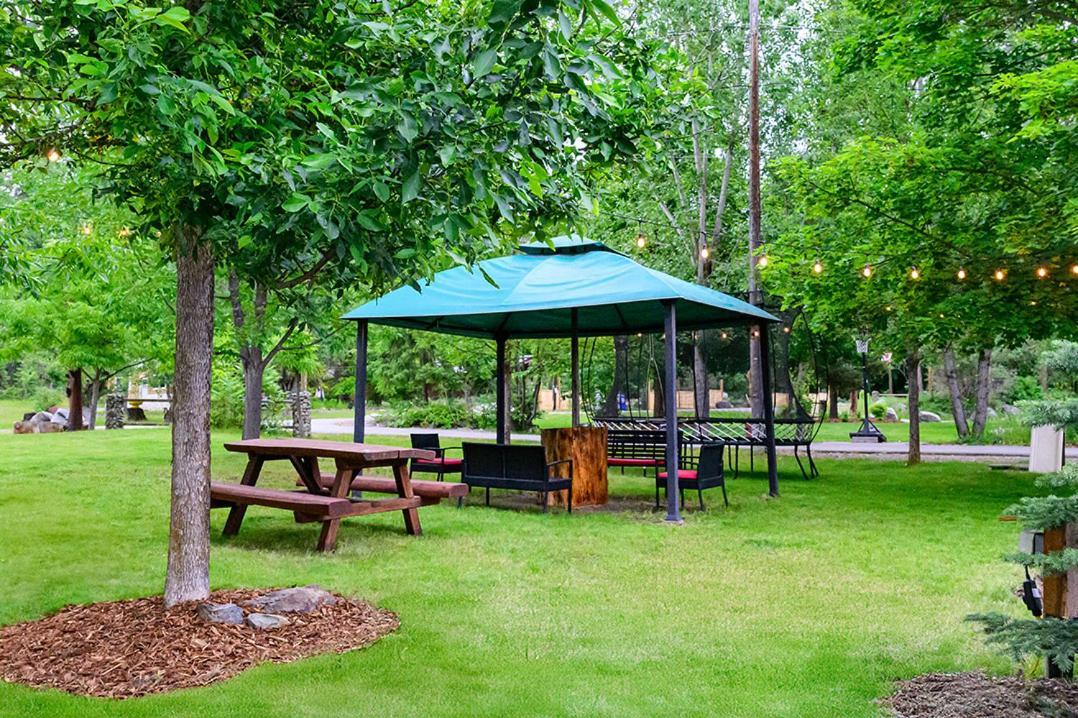 Barefoot Villas And Retreat Christina Lake Luaran gambar